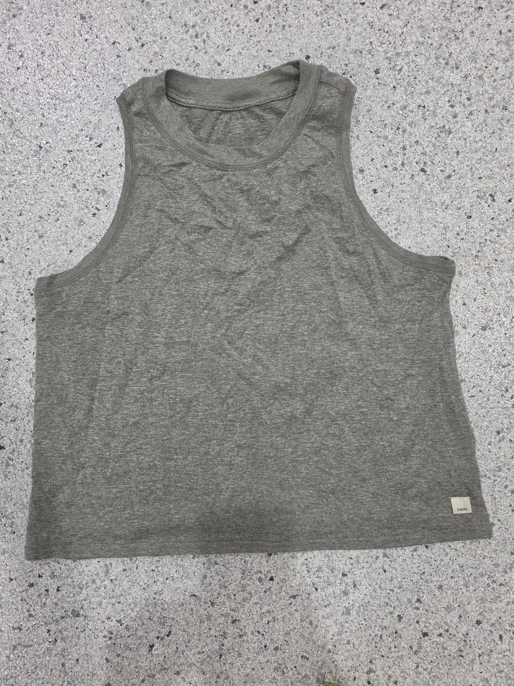 Vuori Women’s Gray Heather Sleeveless Muscle Tank Top Size Medium